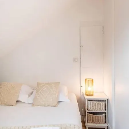 Heart Of Saint-germain Only 3 Minutes From The Amaizing Luxembourg Gardens * Parigi