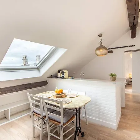 Heart Of Saint-germain Only 3 Minutes From The Amaizing Luxembourg Gardens * Parigi