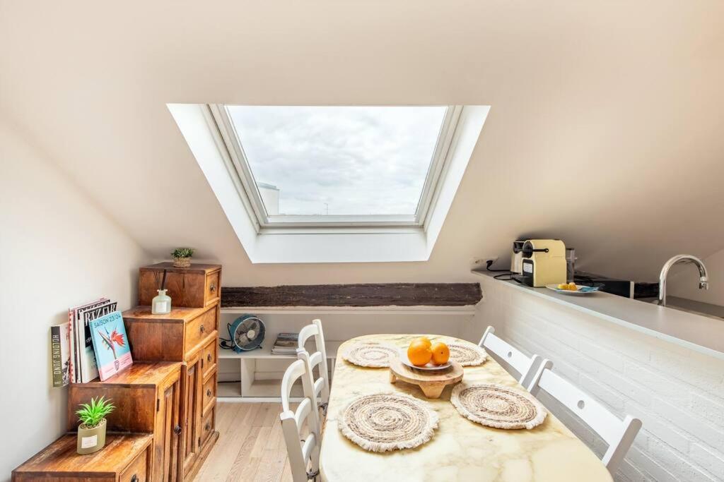 Heart Of Saint-germain Only 3 Minutes From The Amaizing Luxembourg Gardens Appartamento